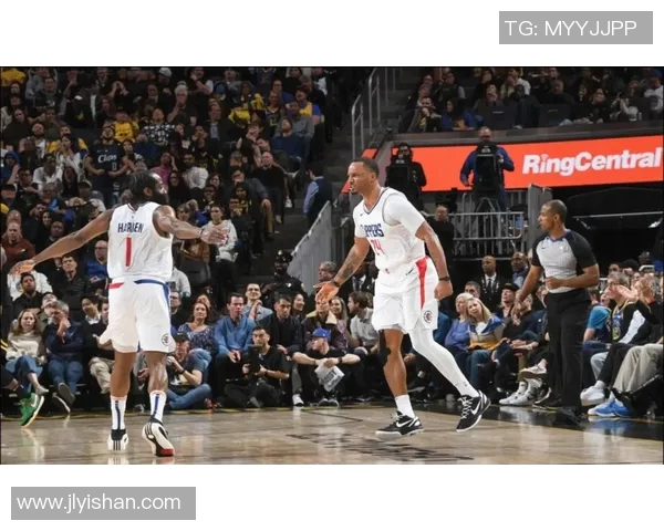 快船队继续领跑西部联盟 快船队继续领跑西部联盟